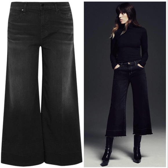 black flare capri pants